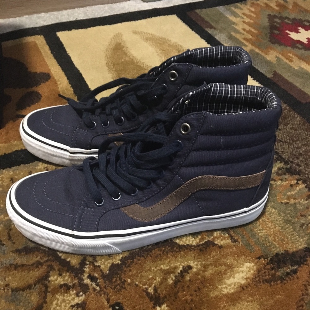 COPY - Vans high too navy blue size 6.5 ( womens 8)